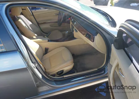 2011 BMW 328I z USA, uszkodzony, nr VIN WBAPH5C5XBA443102